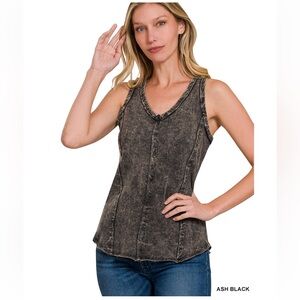 Zenana Outfitters Ash Black Sleeveless Top